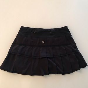 Lily lemon skirt with pleats - size 4